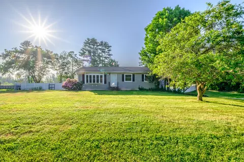 21 Libby Dr, Buxton, ME 04093