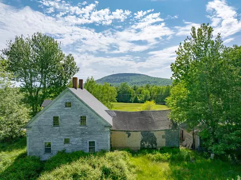 47 Turkey Farm Rd, Blue Hill, ME 04614