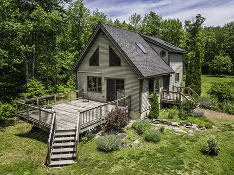 39 Dillingham Rd, North Berwick, ME 03906