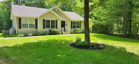 9 Ladd Rd, Rome, ME 04963