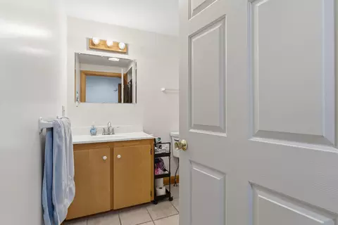 Bath - 7 Cross Rd, Edgecomb, ME 04556 photo 1 of 7