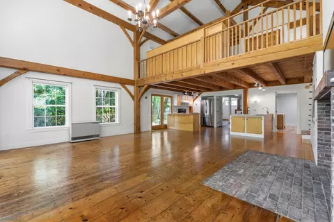 Living - 7 Cross Rd, Edgecomb, ME 04556 photo 7 of 12