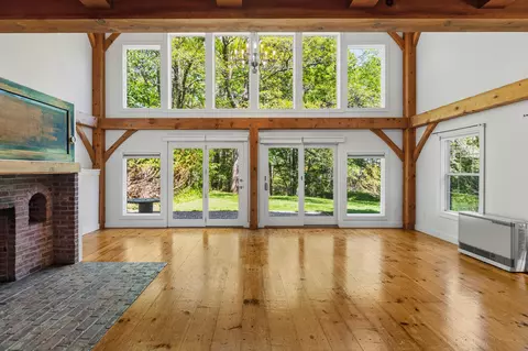 Living - 7 Cross Rd, Edgecomb, ME 04556 photo 6 of 12