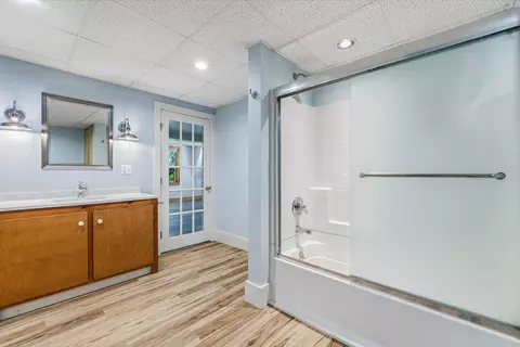 Bath - 7 Cross Rd, Edgecomb, ME 04556 photo 6 of 7