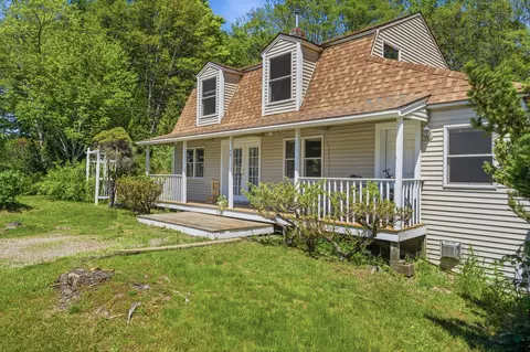 Exterior - 7 Cross Rd, Edgecomb, ME 04556 photo 1 of 22
