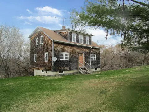 121 Stage Rd, Etna, ME 04434