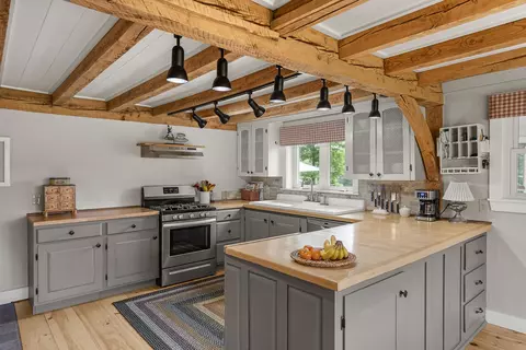 Kitchen - 29 Town Hall Rd, Edgecomb, ME 04556 photo 2 of 4