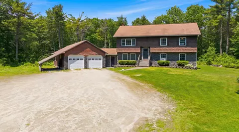 35 Lessard Dr, Turner, ME 04282