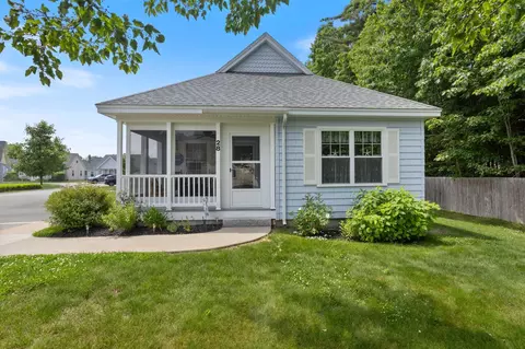 28 Summer Winds Dr #28, Old Orchard Beach, ME 04064