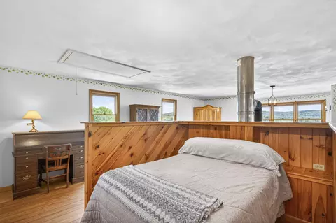 Bedroom - 914 Union Rd, Appleton, ME 04862 photo 1 of 2