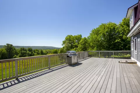 Exterior - 914 Union Rd, Appleton, ME 04862 photo 5 of 8