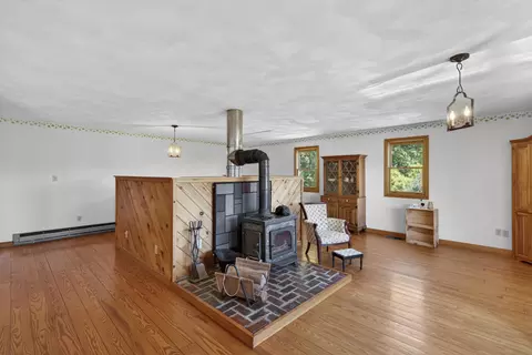 914 Union Rd, Appleton, ME 04862