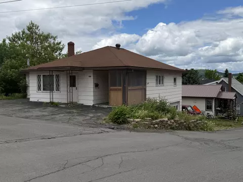432 St Thomas St, Madawaska, ME 04756