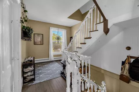 Entry Way - 117 Union St, Brewer, ME 04412 photo 3 of 7