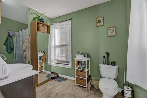 Bath - 117 Union St, Brewer, ME 04412 photo 5 of 5