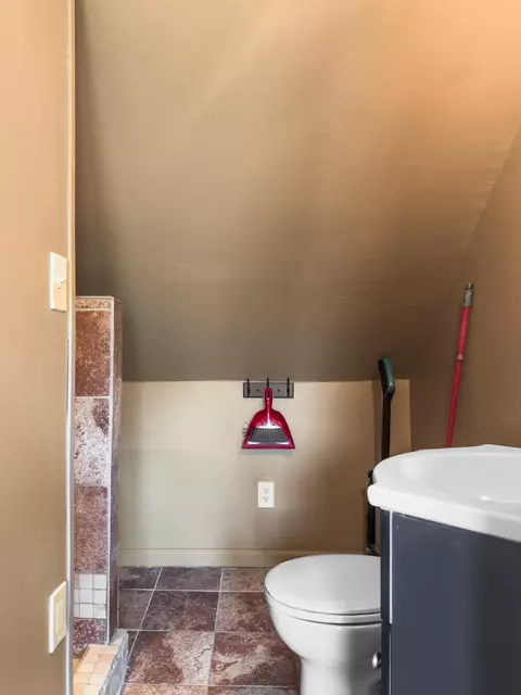 Bath - 103 Margin St, Orono, ME 04473 photo 4 of 4