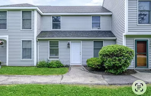 18 Appleledge Dr #B, Portland, ME 04103
