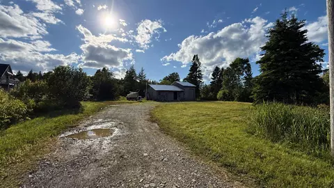 363 S Lubec Rd, Lubec, ME 04652