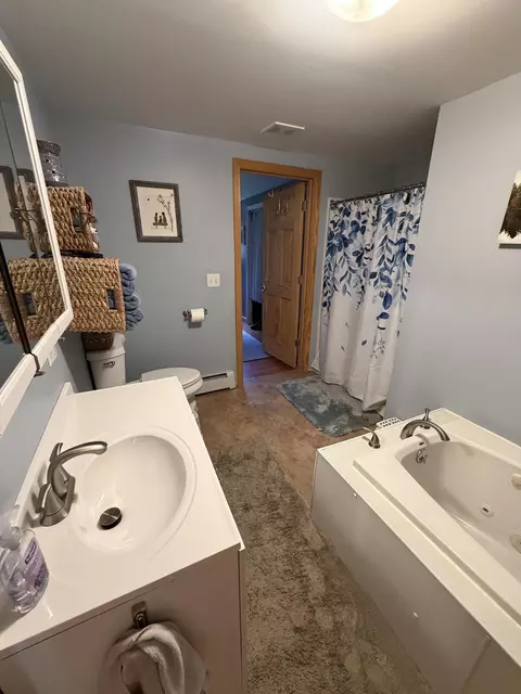 Bath - 336 Bates St, Millinocket, ME 04462 photo 1 of 3