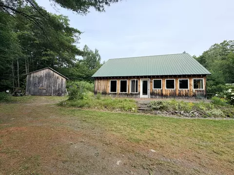 385 Water St, Guilford, ME 04443