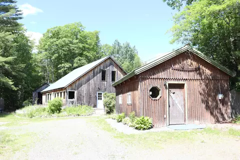 385 Water St, Guilford, ME 04443
