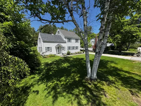 215 Bolt Hill Rd, Eliot, ME 03903