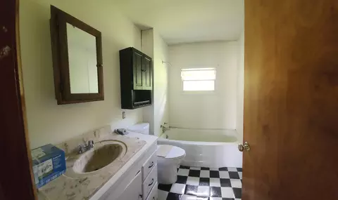 Bath - 388 Aroostook Ave, Millinocket, ME 04462 photo 1 of 2