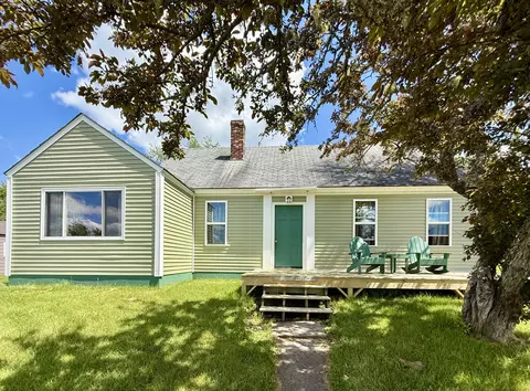 1 Snyder Rd, Eastport, ME 04631
