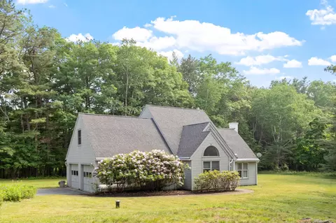 Exterior - 11 Rebecca Rd, Ogunquit, ME 03907 photo 6 of 6
