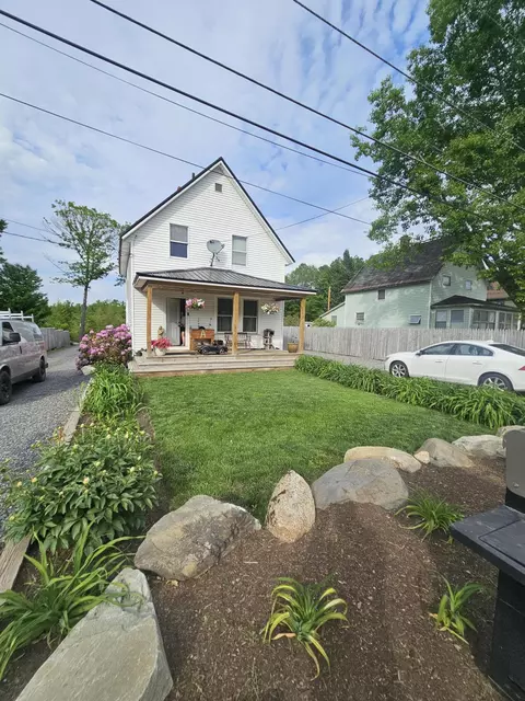 52 1st St, Milo, ME 04463