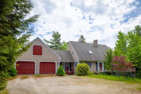 35 Larnus Hill Ln, Blue Hill, ME 04614