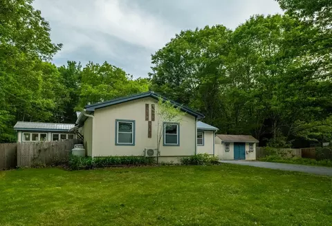 25 Range Rd, Brunswick, ME 04011