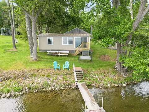 35 12th Fireroad, China, ME 04358