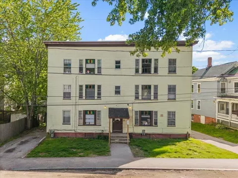 37 Union St, Lewiston, ME 04240