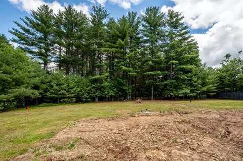 300 Hubbard Rd, Lebanon, ME 04027