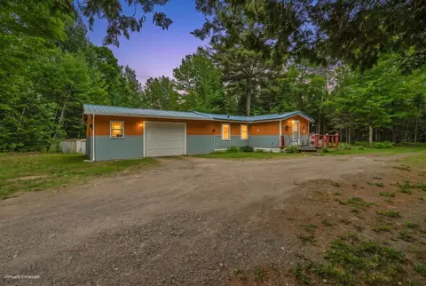 254 Hudson Hill Rd, Hudson, ME 04449