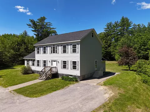 22 E Turner Dr, Turner, ME 04282