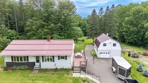 87 N North Dexter Rd, Sangerville, ME 04479