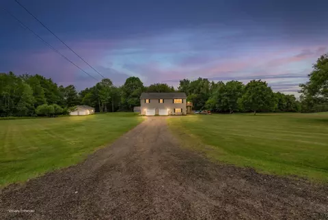 311 Phinney Farm Rd, Lincoln, ME 04457