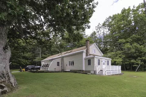 426 Hight Rd, Dayton, ME 04005
