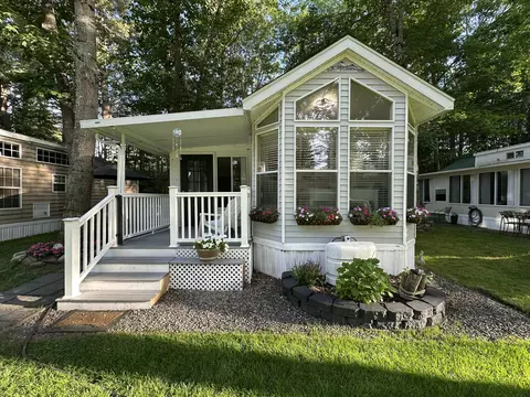 150 Chapel Rd #819, Wells, ME 04090