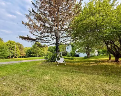 211 Hinckley Hill Rd, Carmel, ME 04419