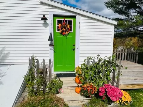 1023 Silver Lake Rd, Bucksport, ME 04416