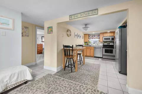 11 Carriage Hill Rd #8, Eliot, ME 03903
