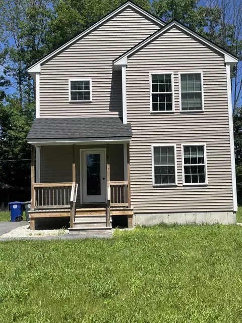 7 Richards St, Westbrook, ME 04092