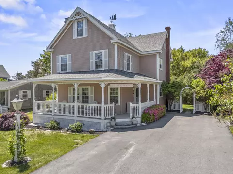 139 Cycad Ave, York, ME 03909