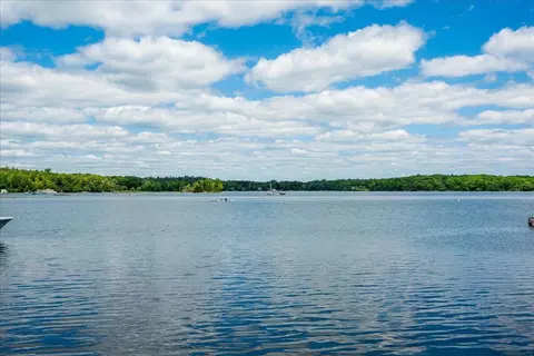 2 Schaefer Ln, Saint George, ME 04860