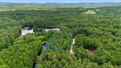 46-86 Island Rd, Limerick, ME 04048