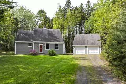 14 Paradise Ln, Southport, ME 04576