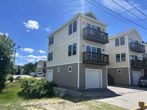 35 Barefoot Cottage Rd #165, Wells, ME 04090